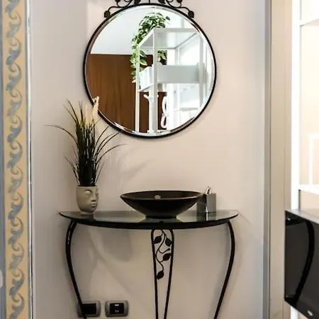 Patty's House Centro Storico A 5 Min 아파트 *